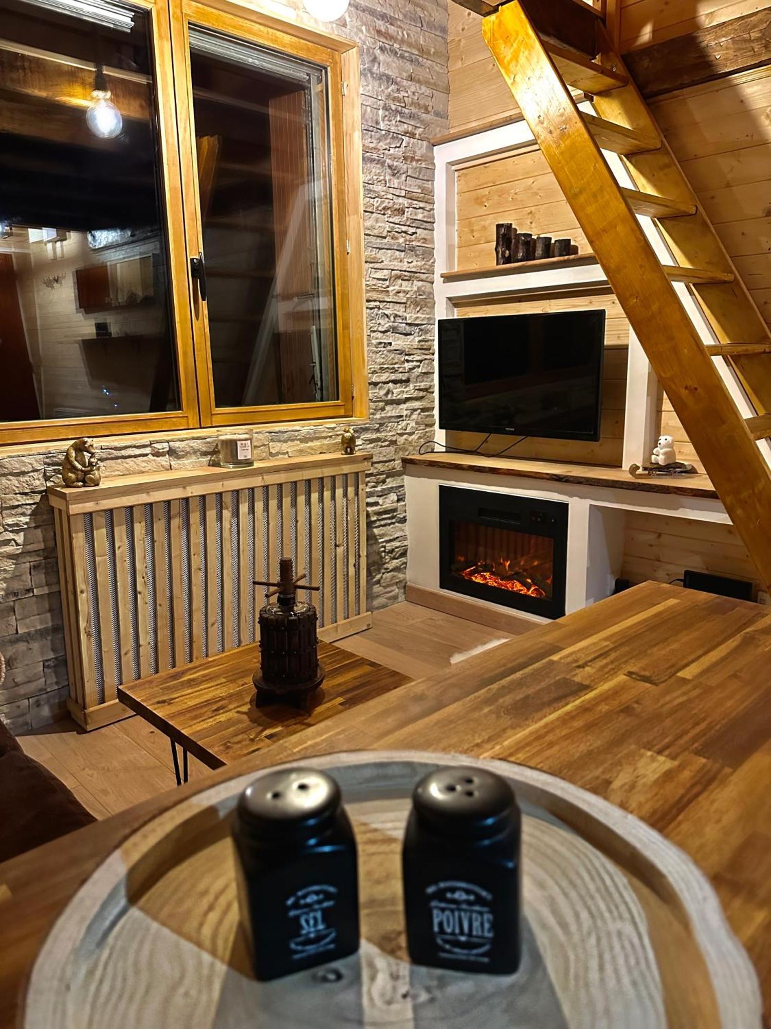 Petit Ours Blanc Appartement Greolieres Buitenkant foto